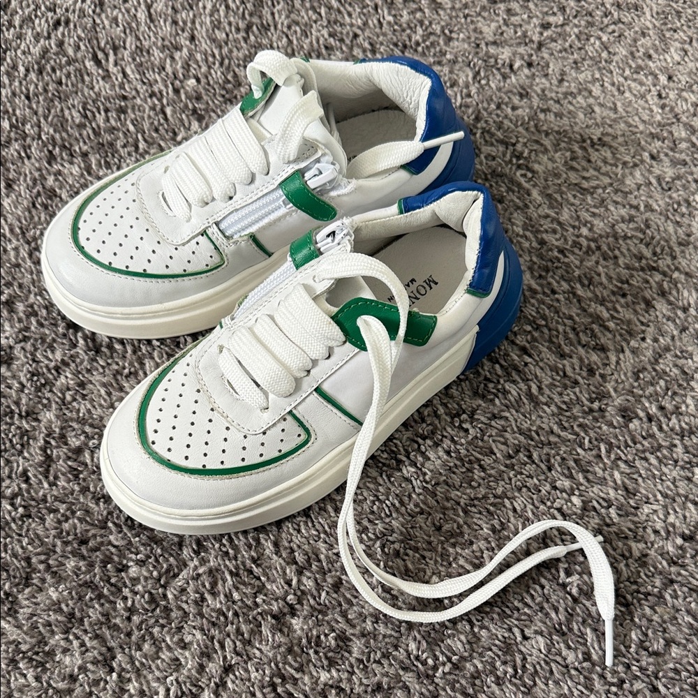 MonnaLisa White Sneakers with Green & Blue Accents